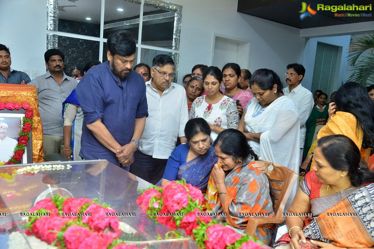 Celebrities Pay Homage To Kodi Ramakrishna