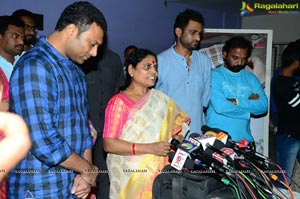 YS Vijayamma Press Meet About Yatra