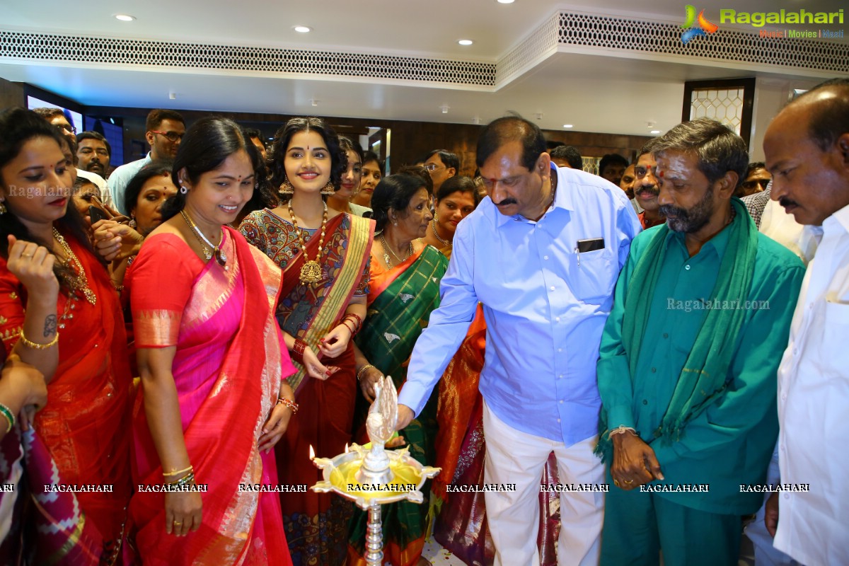 Amuktha Fine Jewellery Boutique Launch by Anupama Parameshwaran @ Kurnool