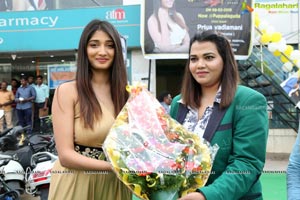 Priya Vadlamani Inaugurates BeYou Salon at Puppalaguda