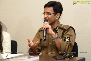 Celeb Super Cop Amit Lodha Talks at YFLO Meet