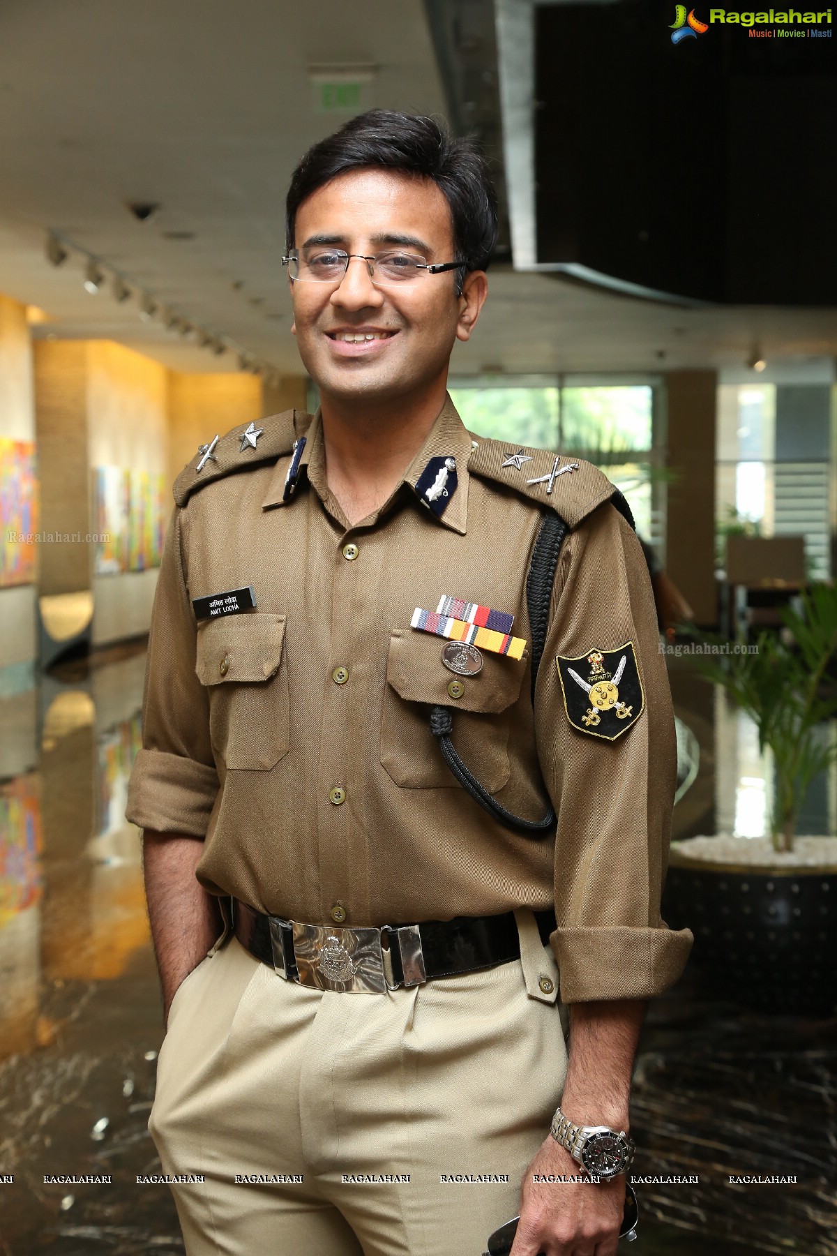 IPS Officer Amit Lodha Talks About 'How to be a Real Life Hero' at YFLO Meet at Hotel Park Hyatt