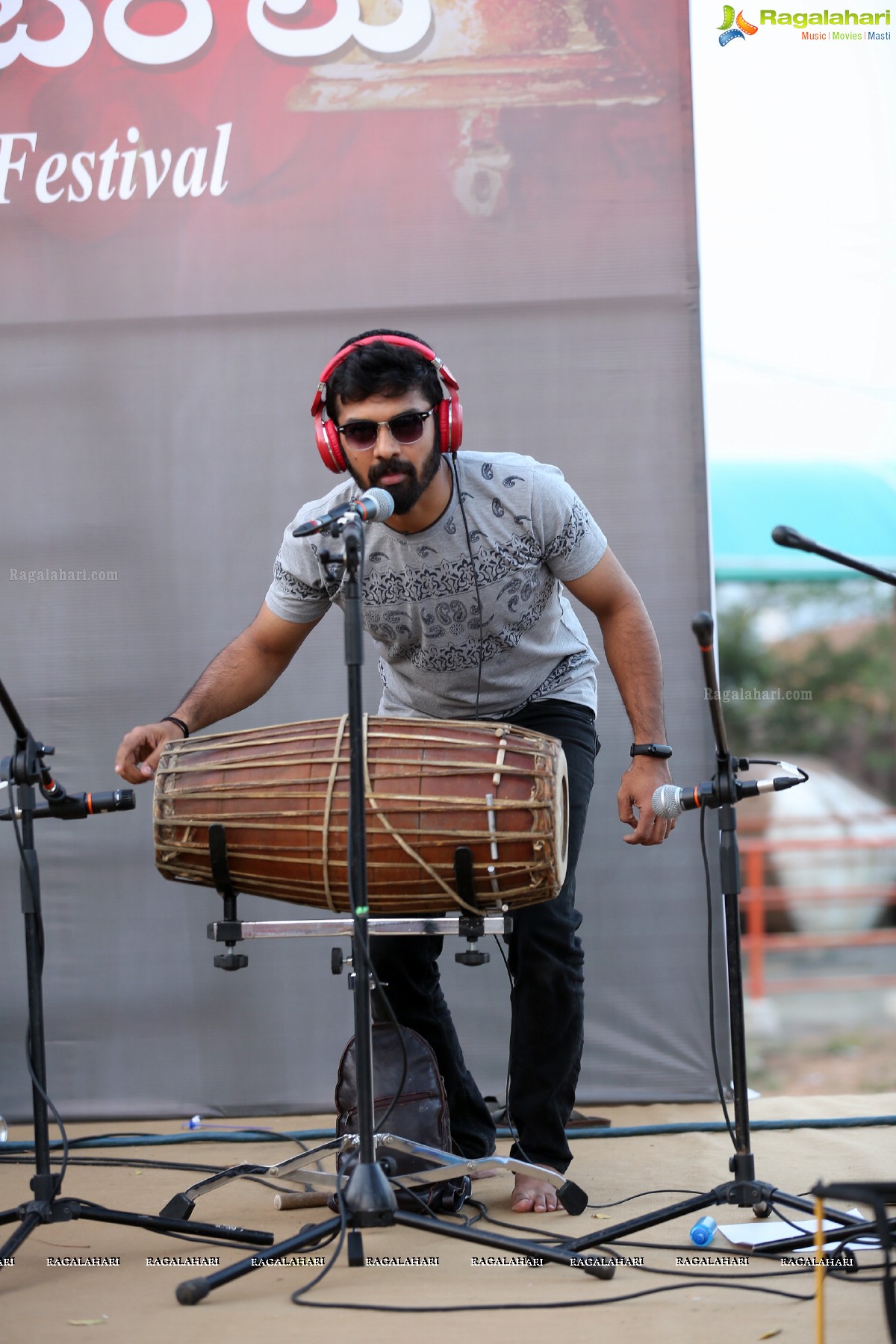 Gudi Sambaralu - Karthik Iyer of Indosoul Performs at Sri Virbhadra Swami Temple