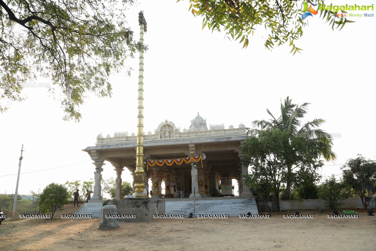 Gudi Sambaralu - Performance of Telangana Devalayamu By Pramod Reddy & Group at Akkanna Madanna Devalayam