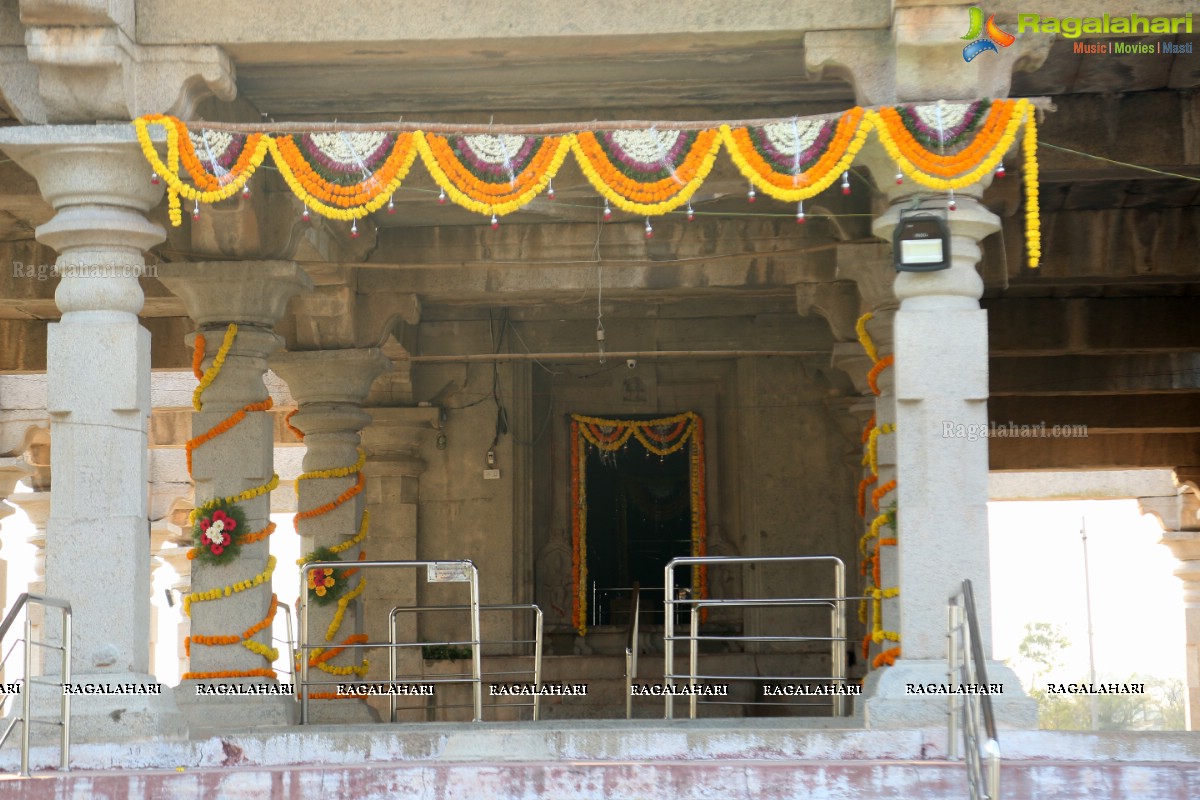 Gudi Sambaralu - Performance of Telangana Devalayamu By Pramod Reddy & Group at Akkanna Madanna Devalayam