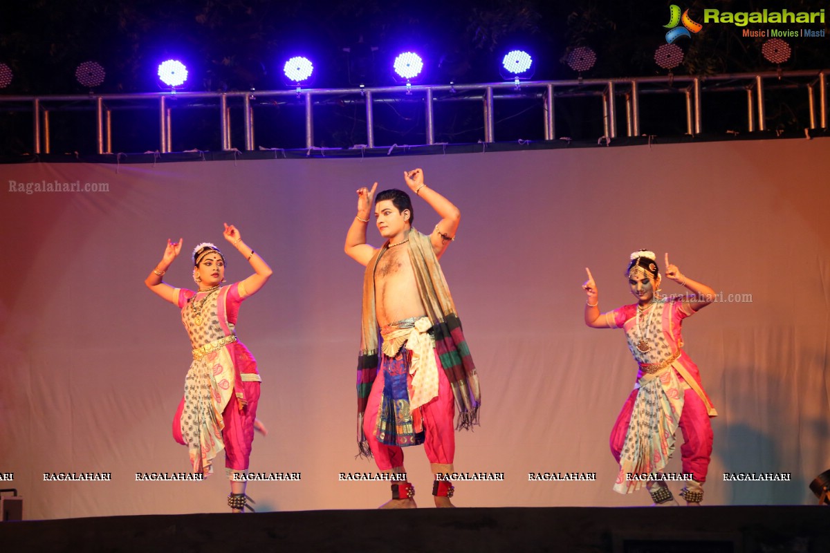 Gudi Sambaralu - Performance of Telangana Devalayamu By Pramod Reddy & Group at Akkanna Madanna Devalayam