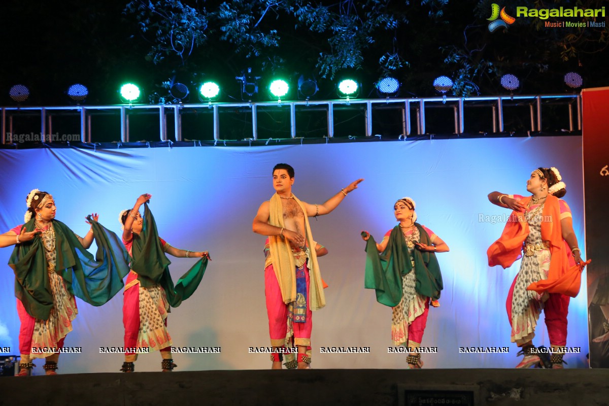 Gudi Sambaralu - Performance of Telangana Devalayamu By Pramod Reddy & Group at Akkanna Madanna Devalayam