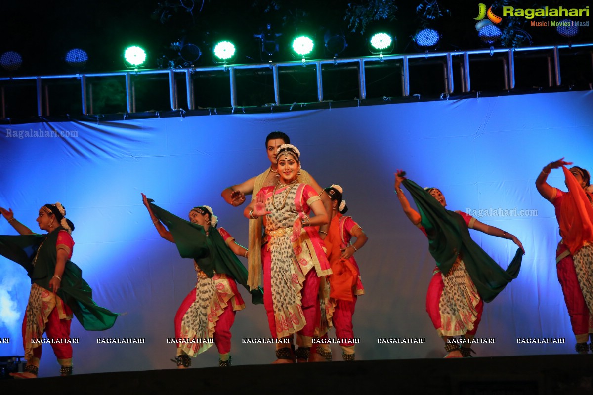 Gudi Sambaralu - Performance of Telangana Devalayamu By Pramod Reddy & Group at Akkanna Madanna Devalayam