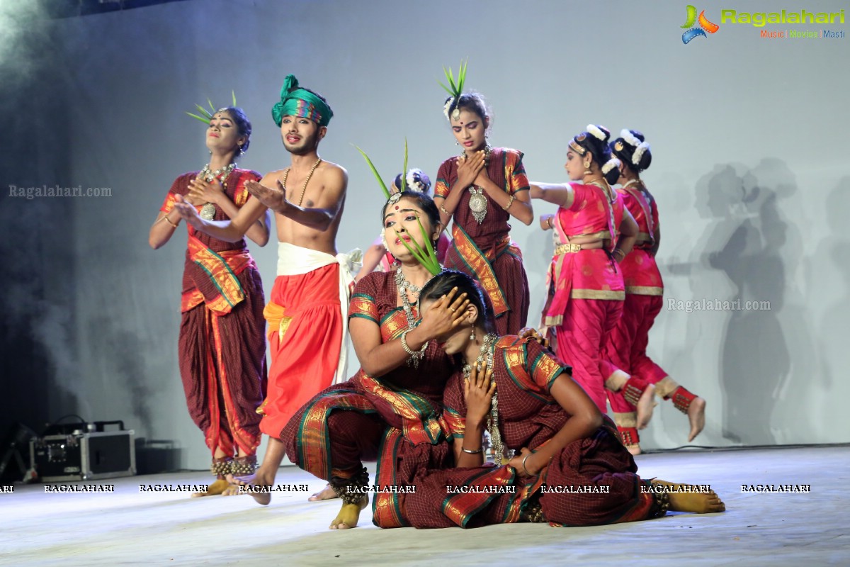 Gudi Sambaralu - Performance of Telangana Devalayamu By Pramod Reddy & Group at Akkanna Madanna Devalayam