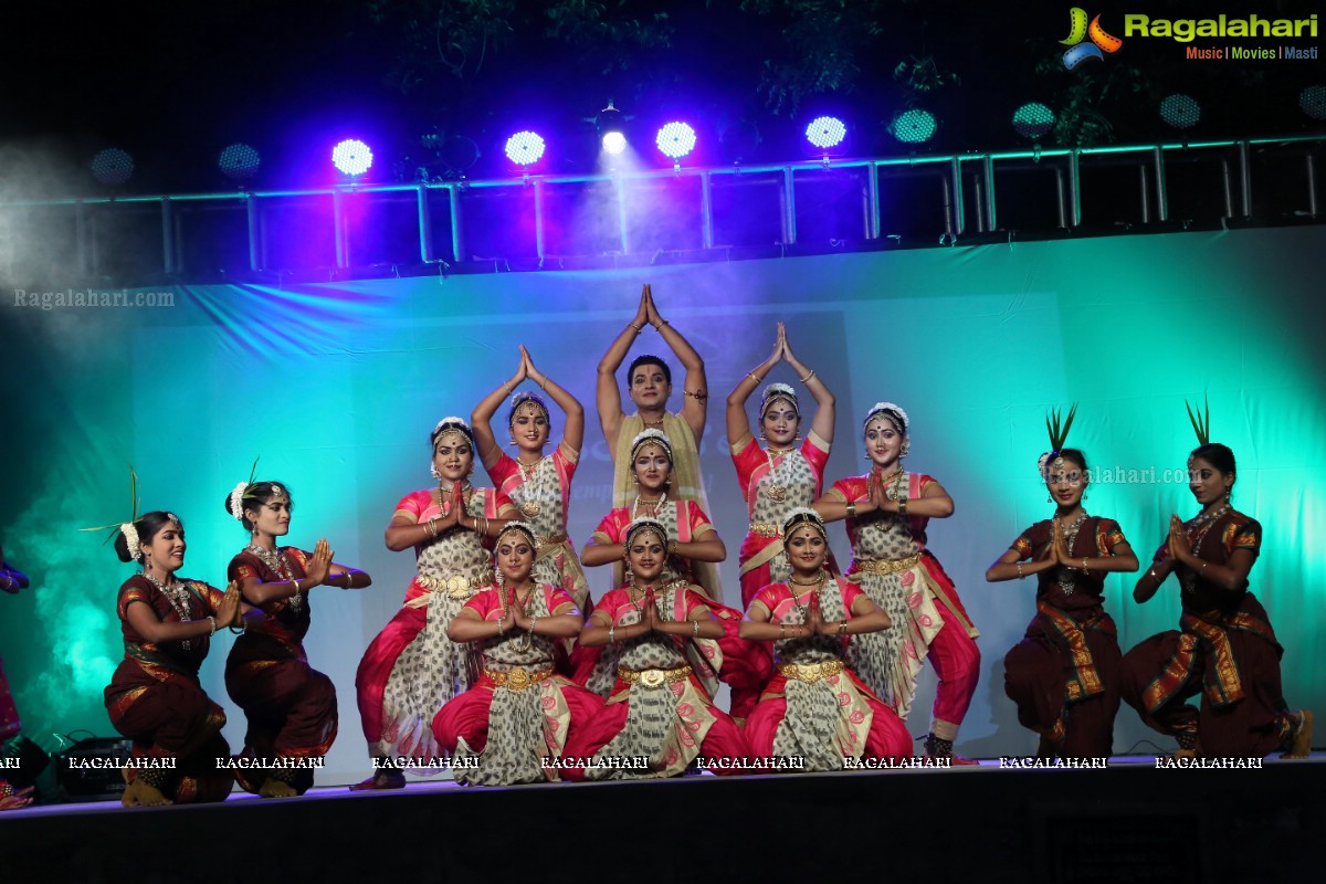 Gudi Sambaralu - Performance of Telangana Devalayamu By Pramod Reddy & Group at Akkanna Madanna Devalayam