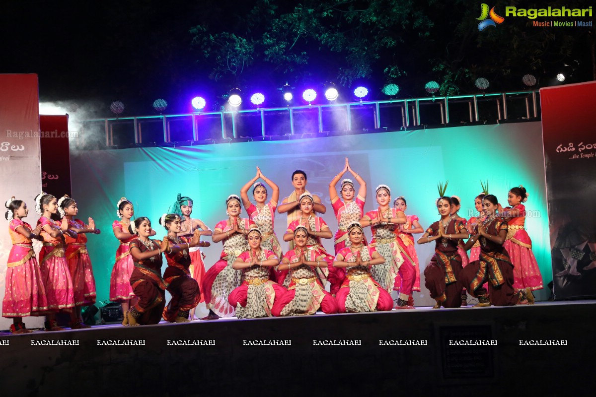 Gudi Sambaralu - Performance of Telangana Devalayamu By Pramod Reddy & Group at Akkanna Madanna Devalayam