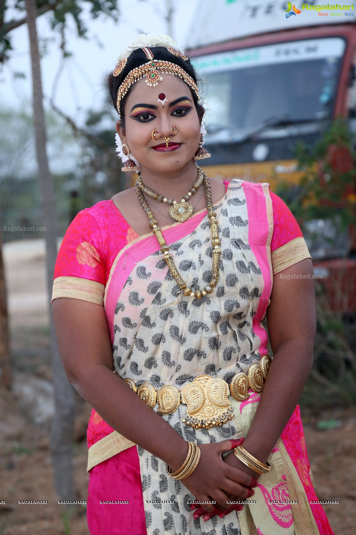 Gudi Sambaralu - Performance of Telangana Devalayamu By Pramod Reddy & Group at Akkanna Madanna Devalayam