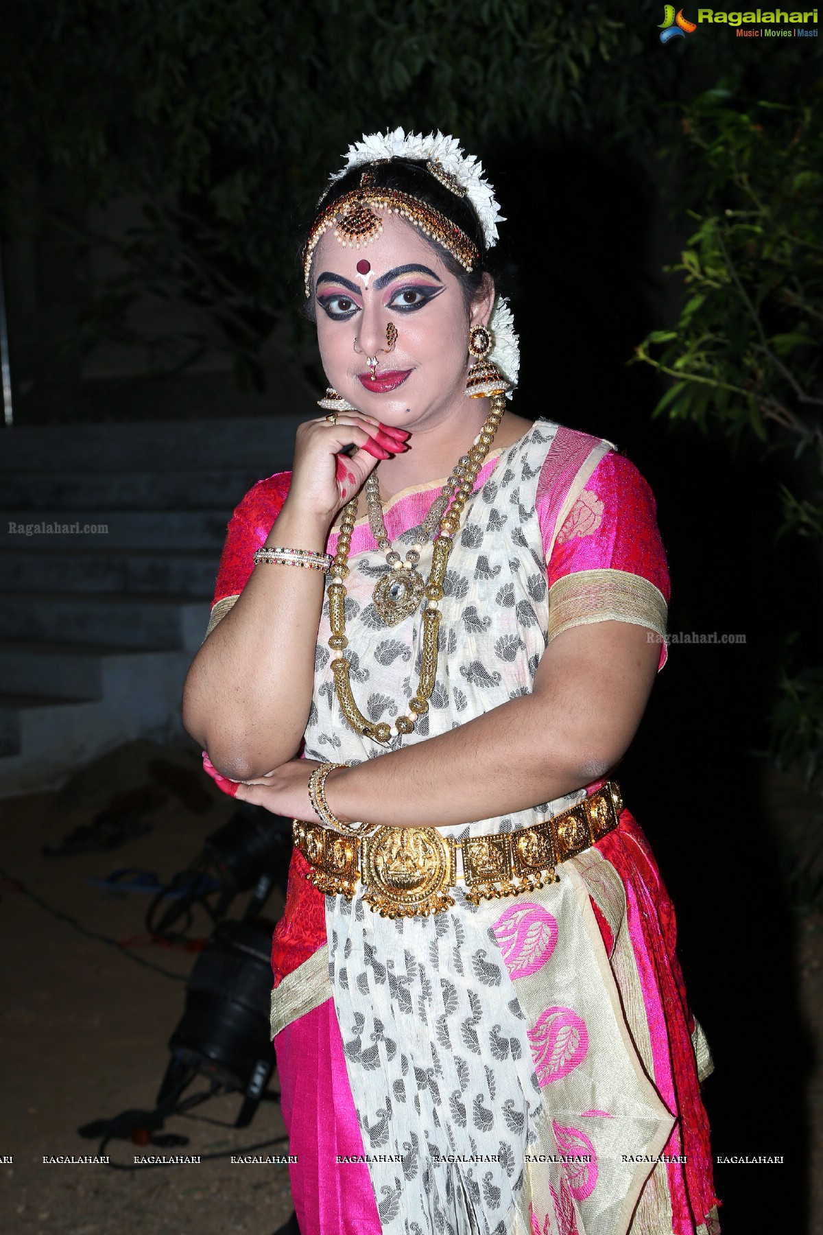 Gudi Sambaralu - Performance of Telangana Devalayamu By Pramod Reddy & Group at Akkanna Madanna Devalayam