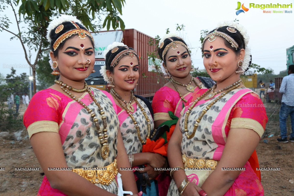 Gudi Sambaralu - Performance of Telangana Devalayamu By Pramod Reddy & Group at Akkanna Madanna Devalayam