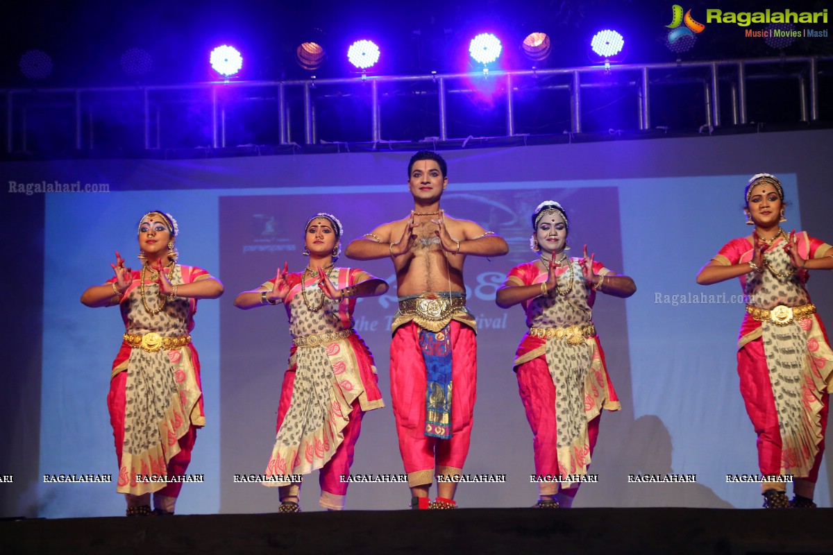 Gudi Sambaralu - Performance of Telangana Devalayamu By Pramod Reddy & Group at Akkanna Madanna Devalayam