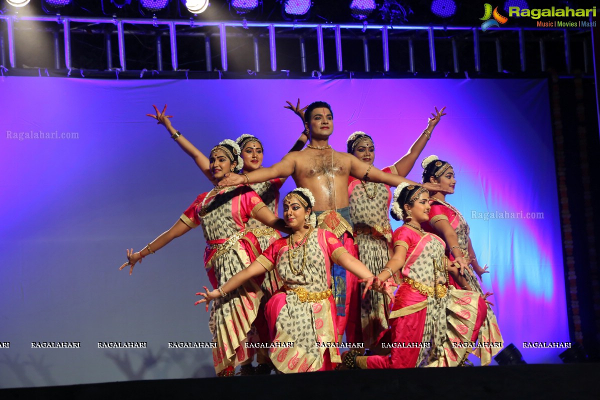 Gudi Sambaralu - Performance of Telangana Devalayamu By Pramod Reddy & Group at Akkanna Madanna Devalayam