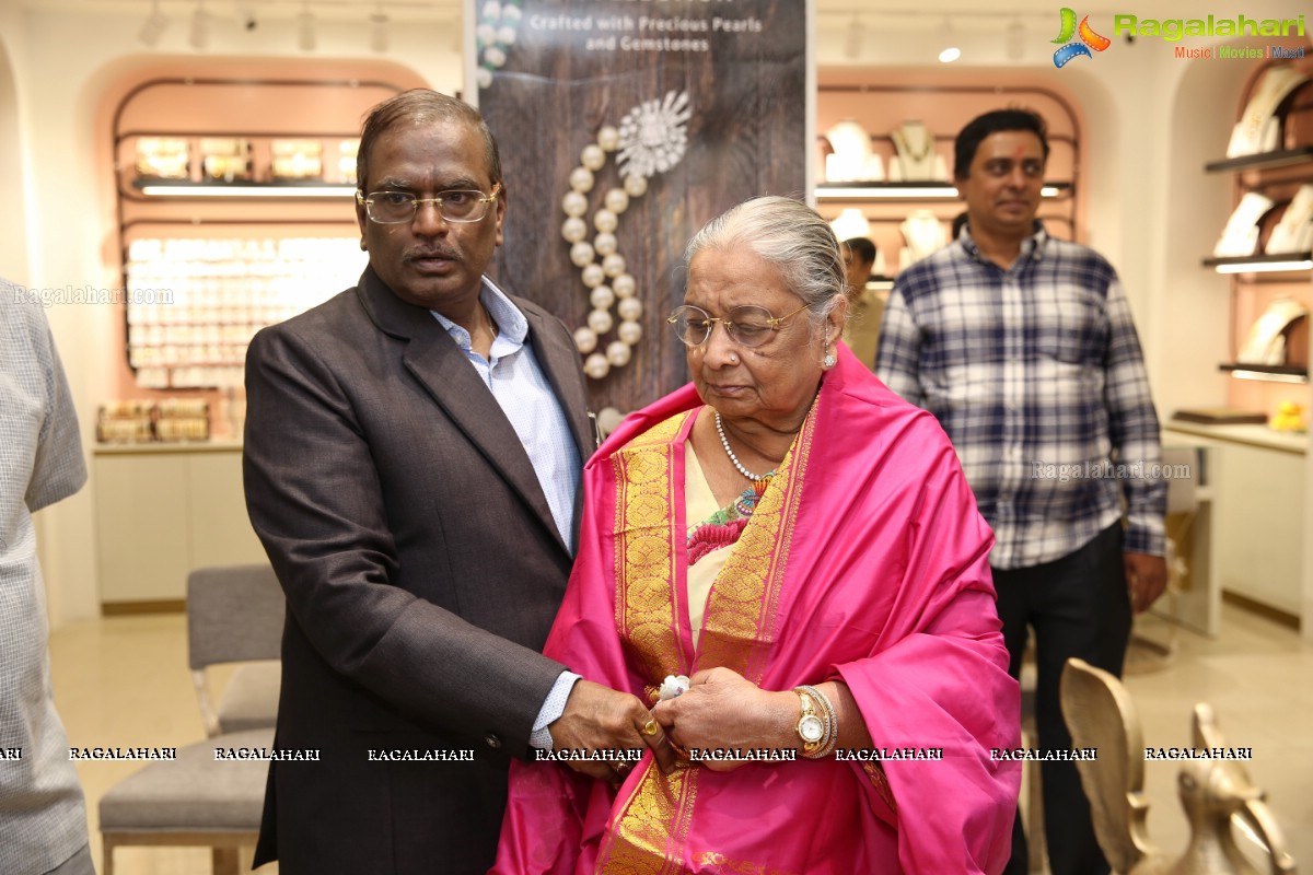 Sri Jagdamba Launches Its Flagship Store at Sri Jagdamba Pearls, Gachibowli