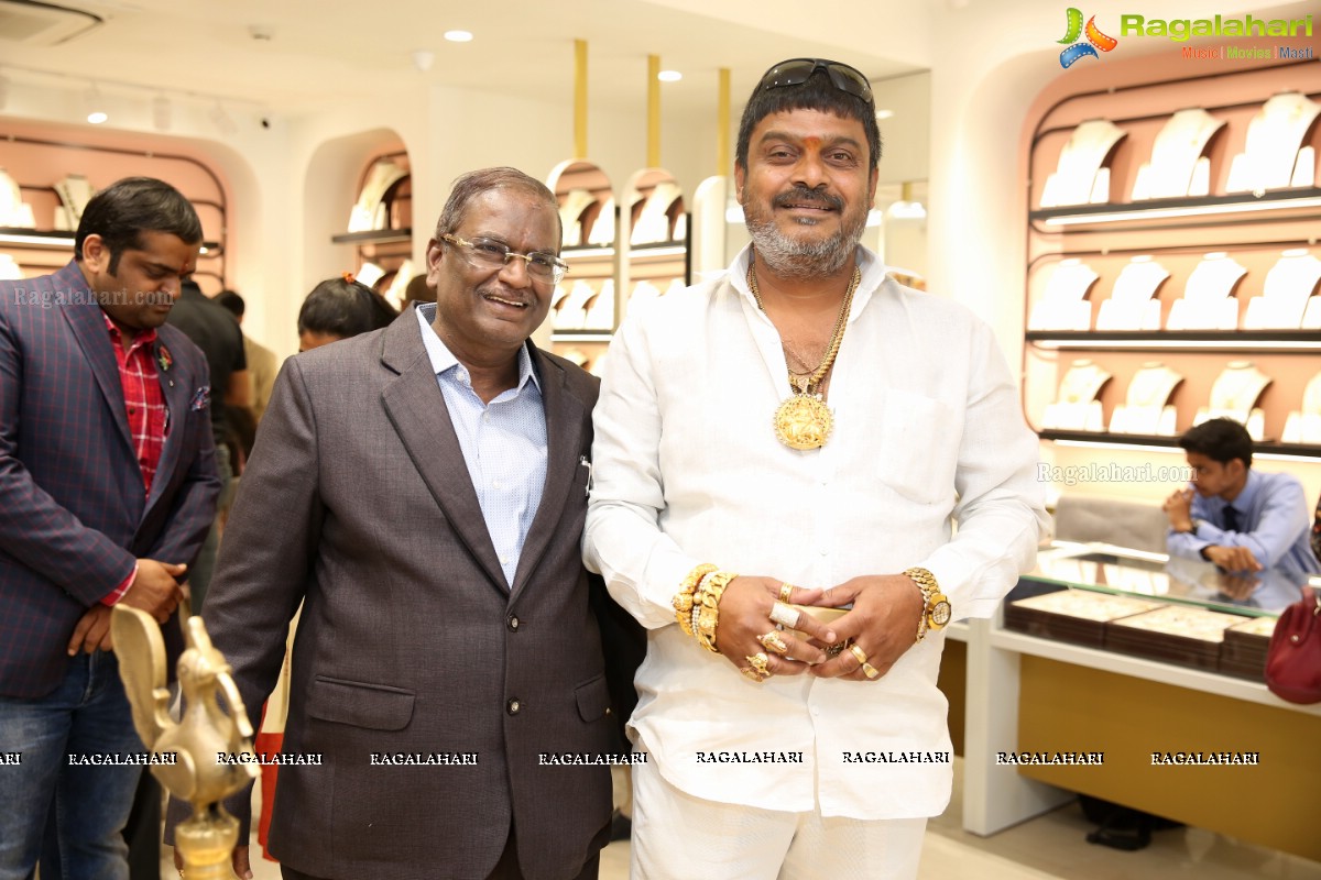 Sri Jagdamba Launches Its Flagship Store at Sri Jagdamba Pearls, Gachibowli