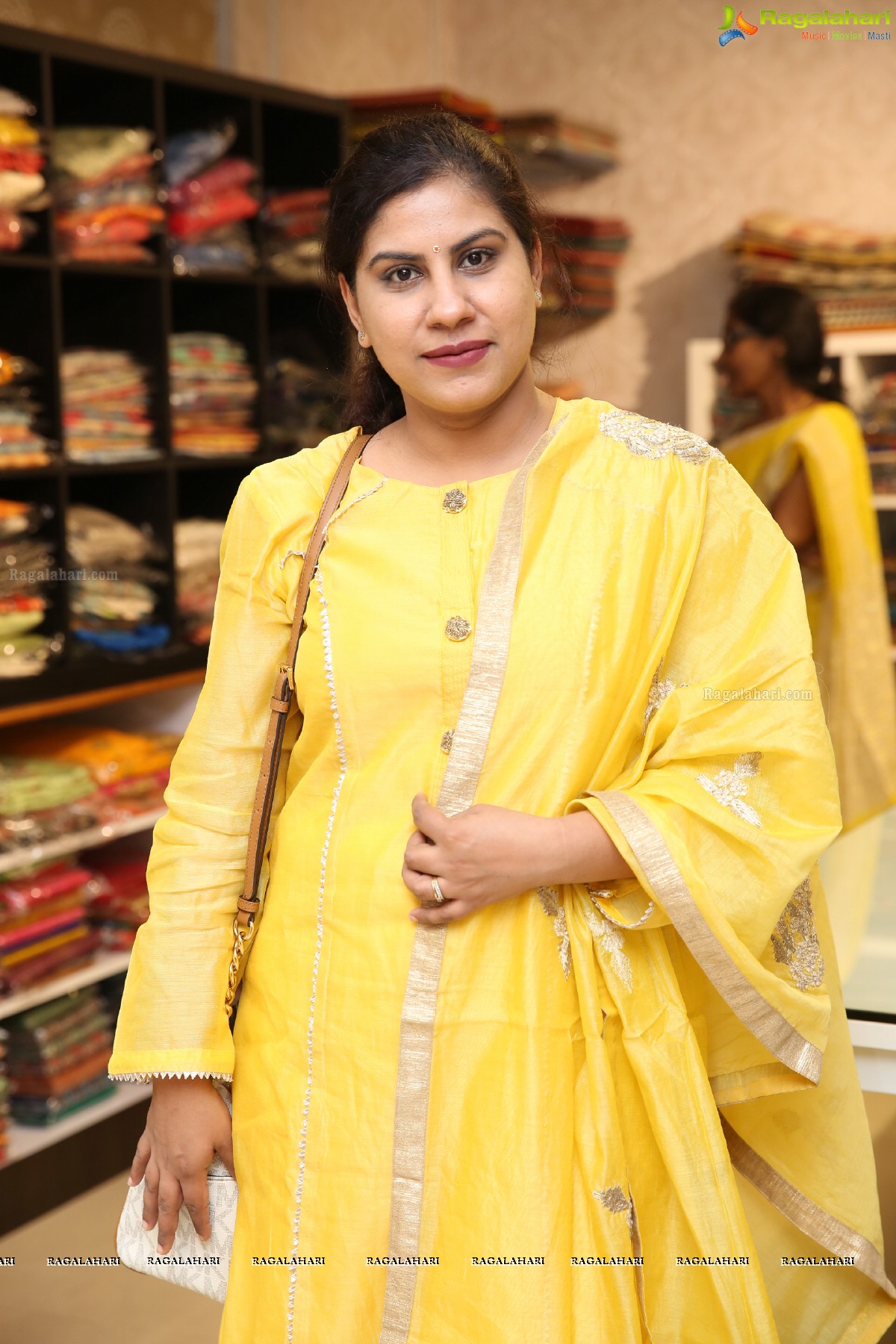 Kamalaalaya Vastranidhi Gets a Golden Flourish at Jubilee Hills, Hyderabad