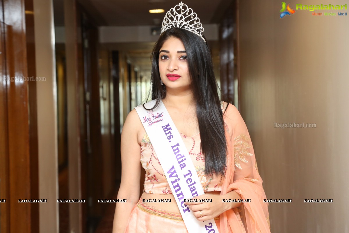 Mrs India Telangana Pre-Audition Press Meet at Turquoise Hall, Marriott 