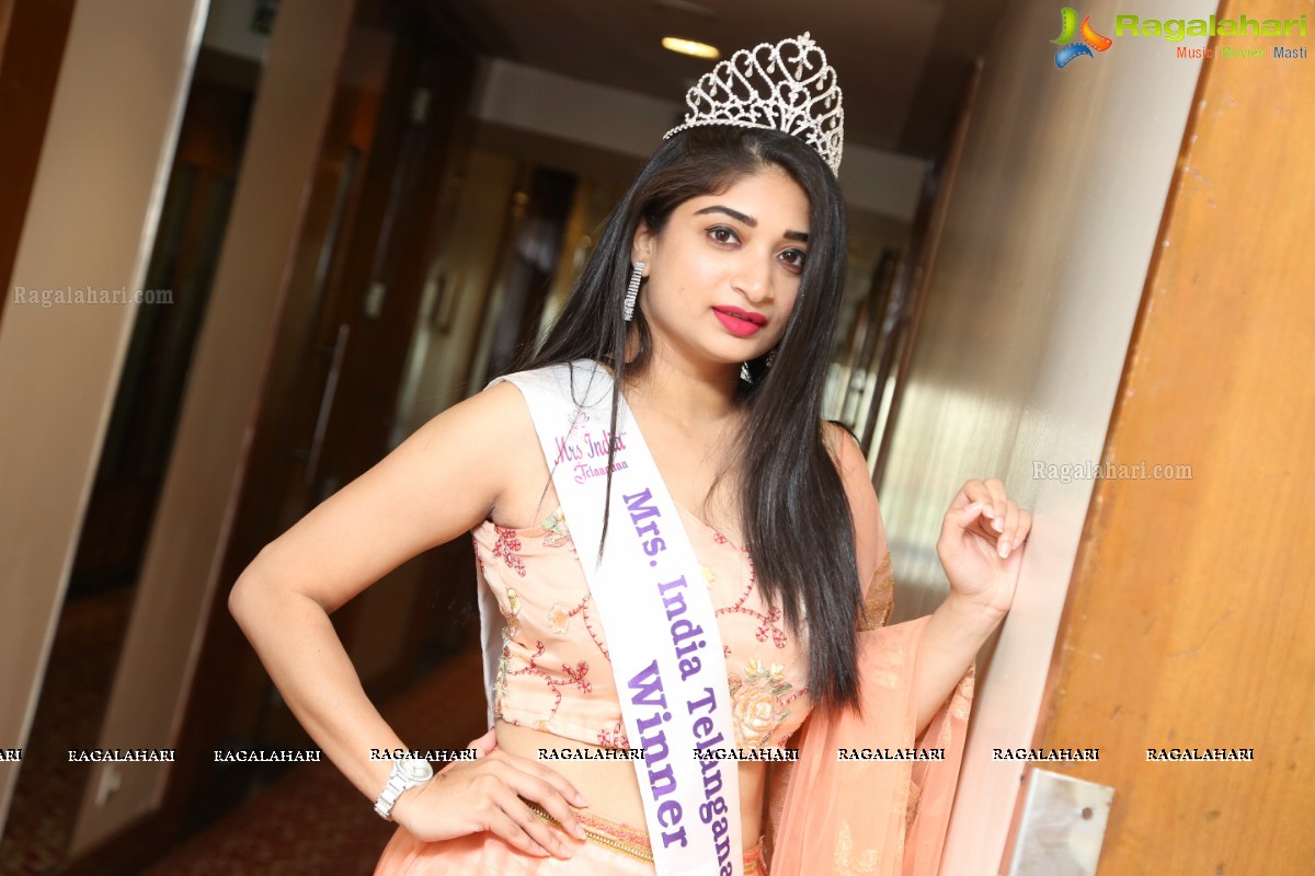 Mrs India Telangana Pre-Audition Press Meet at Turquoise Hall, Marriott 