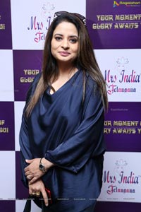 Mrs India Telangana Pre-Audition Press Meet