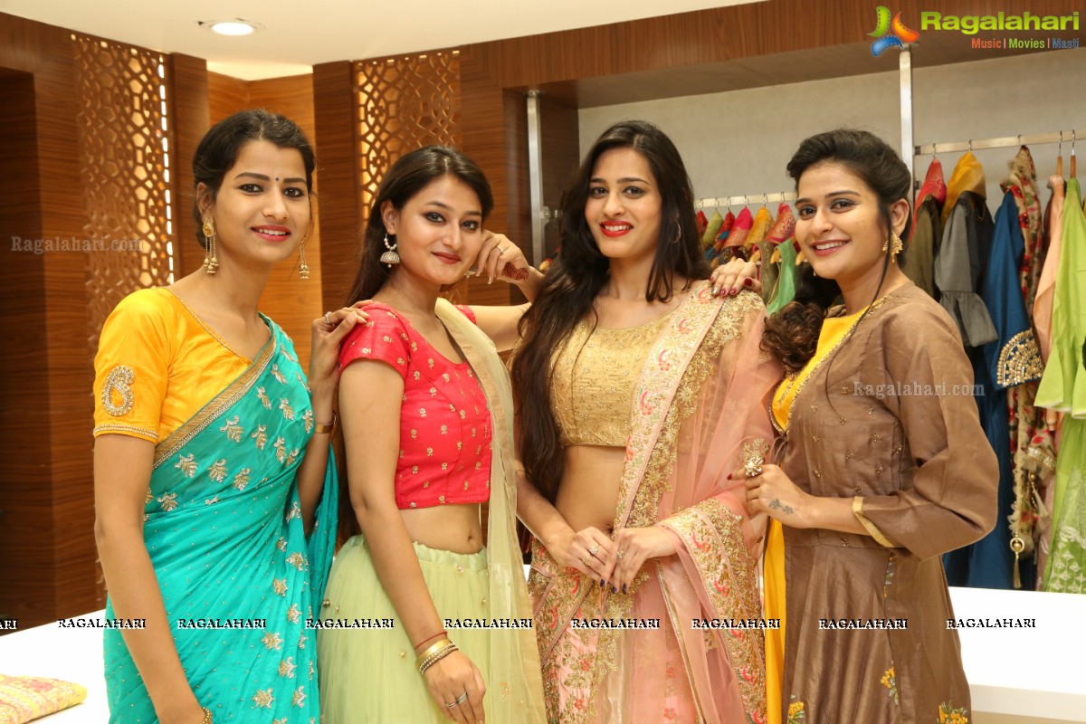 Narsingh Cloth Emporium Launches Its New Showroom at Suchitra