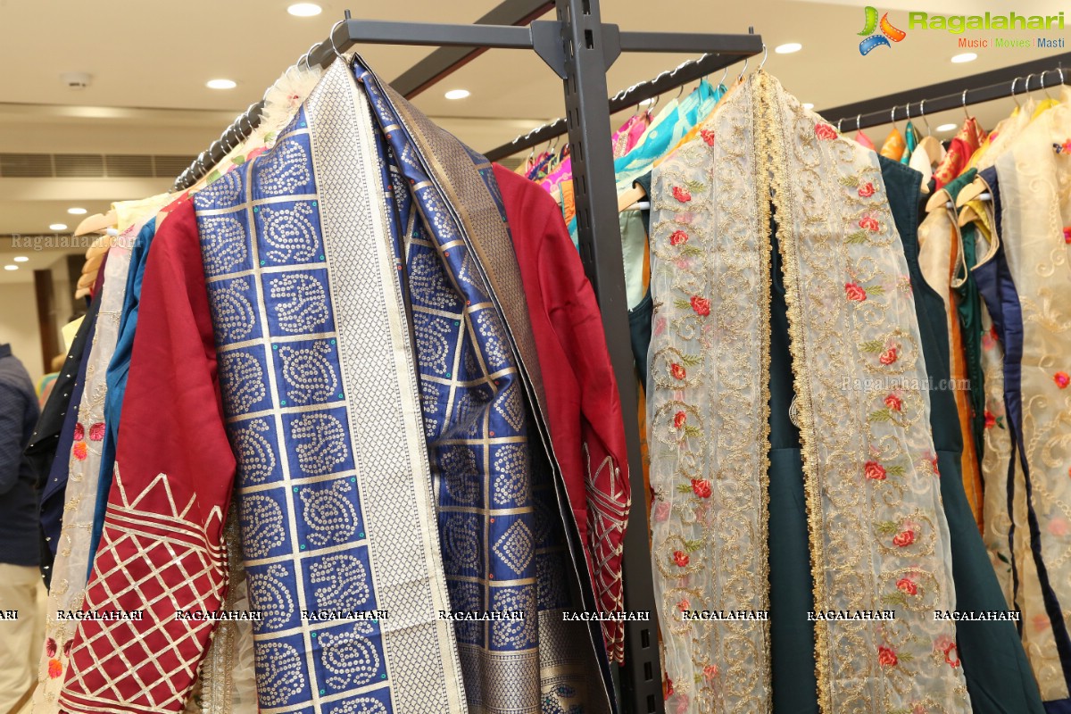 Narsingh Cloth Emporium Launches Its New Showroom at Suchitra