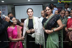 Ms Sania Mirza Inaugurates Tennis Court at OMC