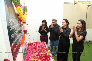 Sanjana Anne & Team Pay Candlelight Tribute To CRPF Soldiers