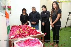 Sanjana Anne & Team Pay Candlelight Tribute To CRPF Soldiers