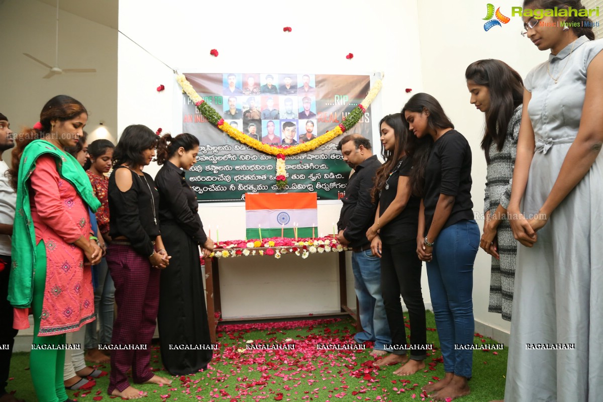 Sanjana Anne & Bigg Boss Team Pay Candlelight Tribute To Slain Soldiers