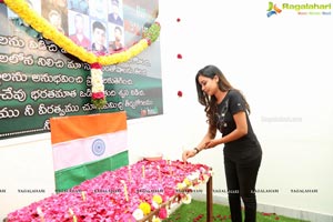 Sanjana Anne & Team Pay Candlelight Tribute To CRPF Soldiers