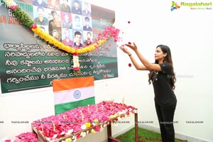 Sanjana Anne & Team Pay Candlelight Tribute To CRPF Soldiers