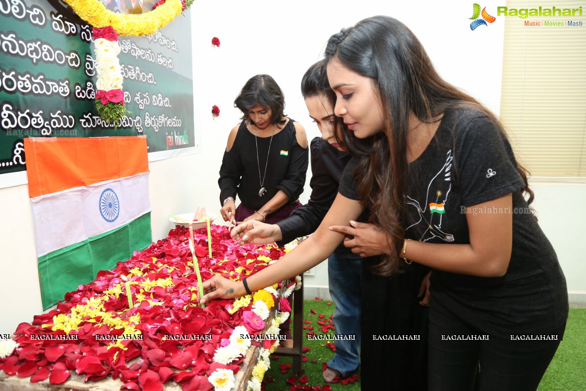 Sanjana Anne & Bigg Boss Team Pay Candlelight Tribute To Slain Soldiers