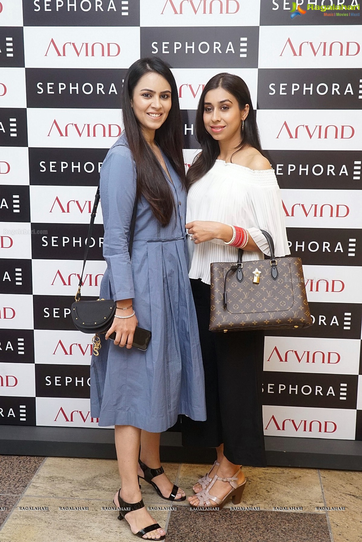 Nidhhi Agerwal Launches Sephora 1st Store in Hyderabad at Forum Mall   