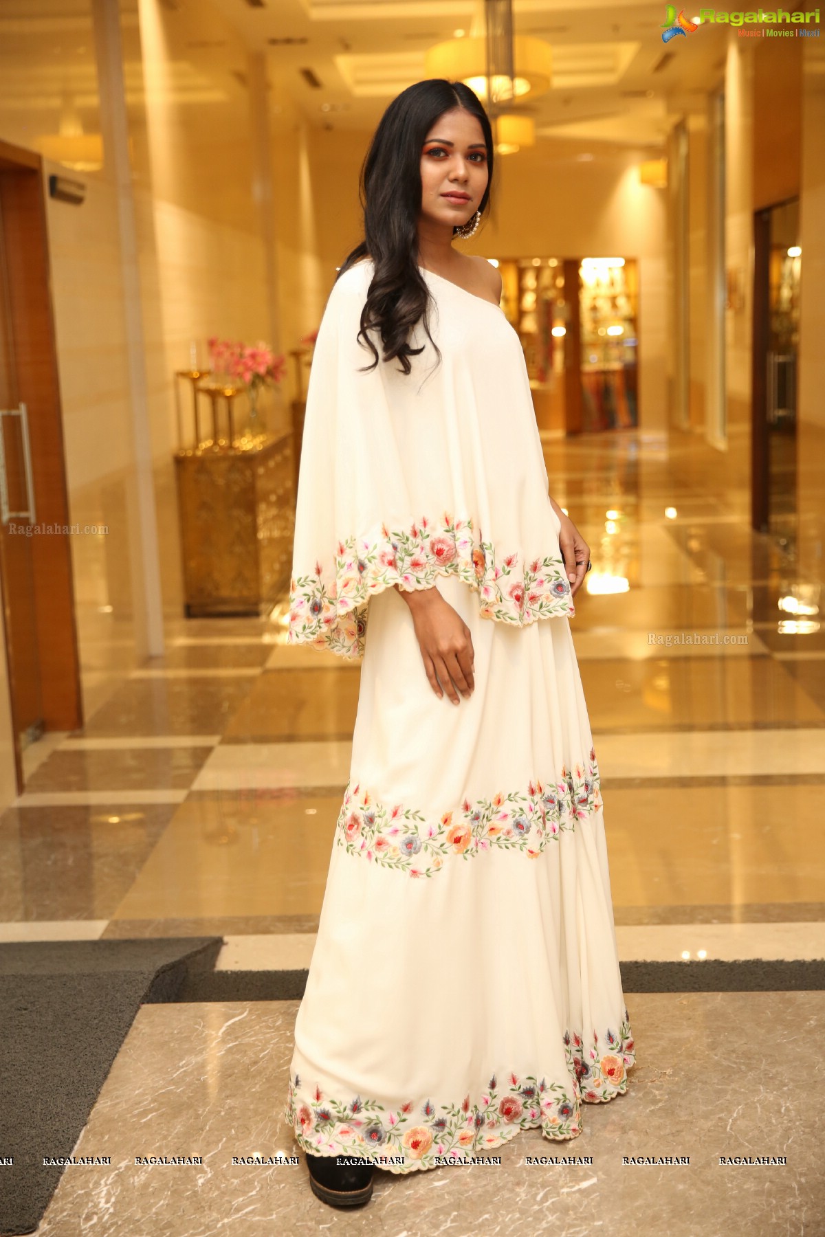 Sutraa Grand Curtain Raiser & Fashion Showcase at Hotel Marigold