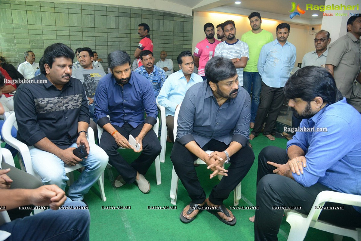 Tollywood Celebrities Pay Homage To Srikanth Father