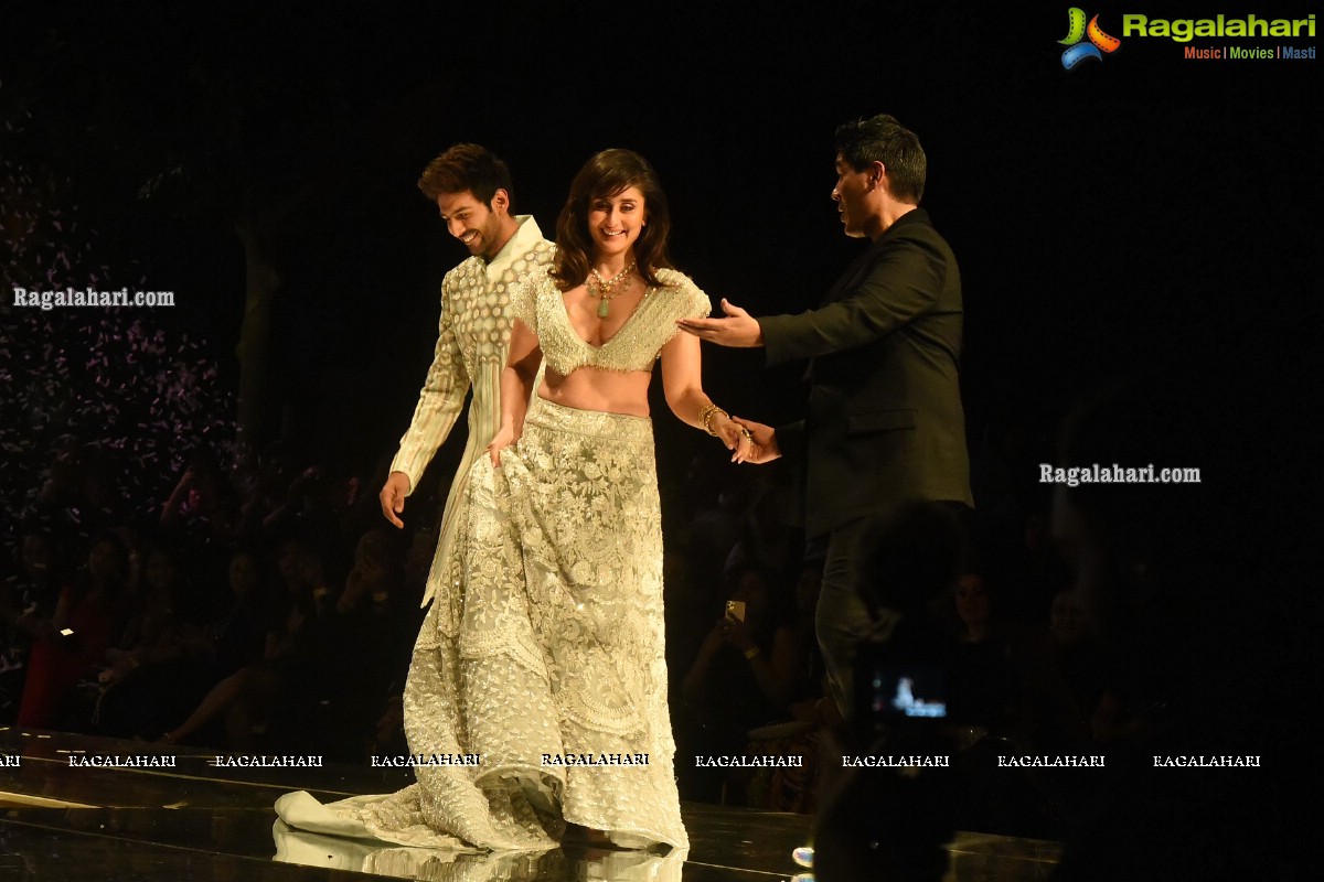 Blenders Pride Fashion Tour 15th Edition with Manish Malhotra at HICC