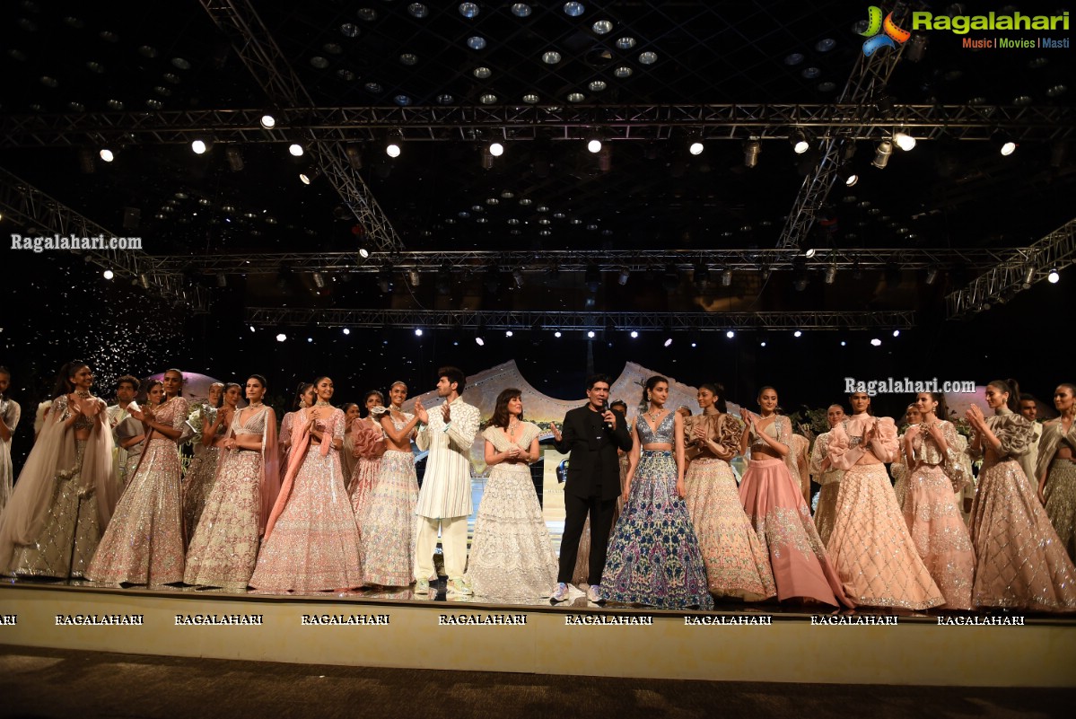 Blenders Pride Fashion Tour 15th Edition with Manish Malhotra at HICC