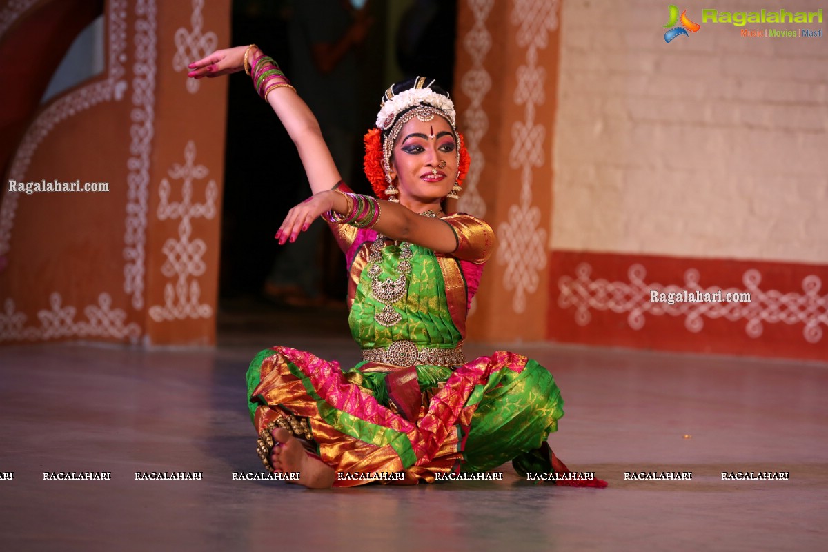 Chinmayi Nrityalaya Students' Kuchipudi Dance Performance at Shiplaramam 