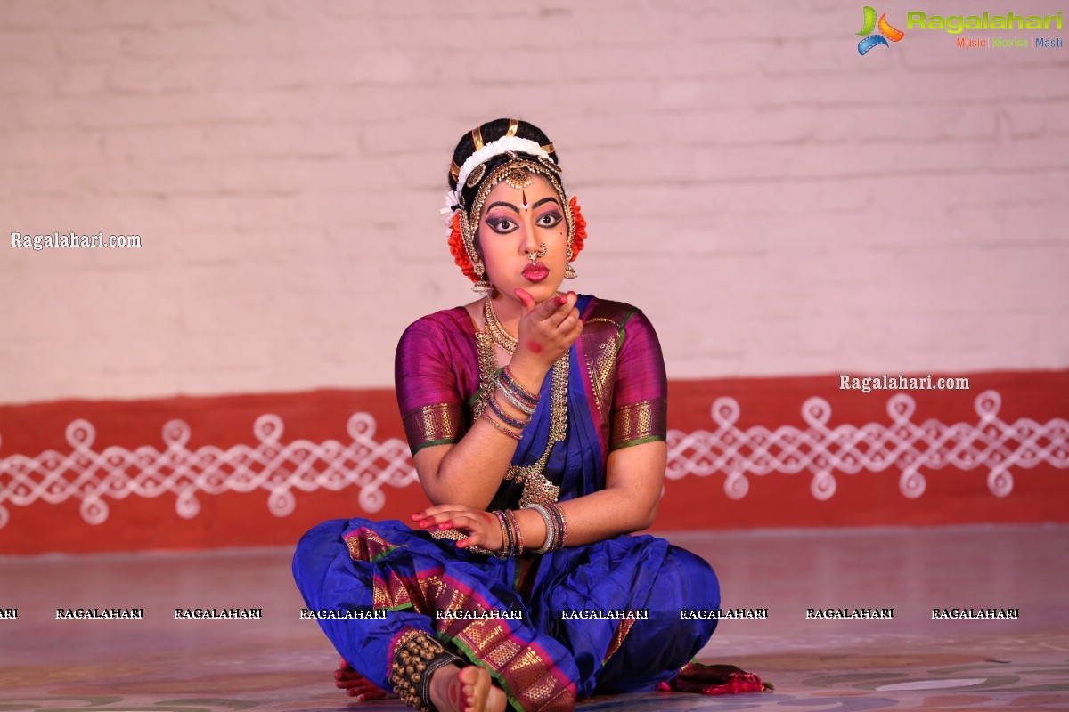 Chinmayi Nrityalaya Students' Kuchipudi Dance Performance at Shiplaramam 