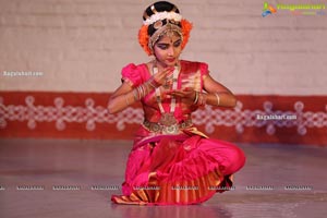 Chinmayi Nrityalaya Students' Kuchipudi Dance Performance