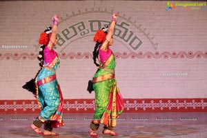 Chinmayi Nrityalaya Students' Kuchipudi Dance Performance