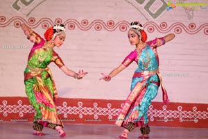 Chinmayi Nrityalaya Students' Kuchipudi Dance Performance