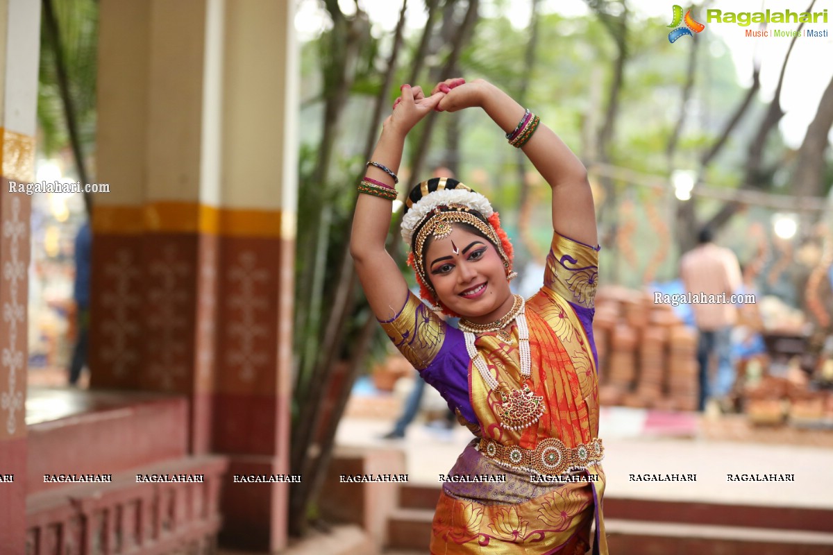 Chinmayi Nrityalaya Students' Kuchipudi Dance Performance at Shiplaramam 