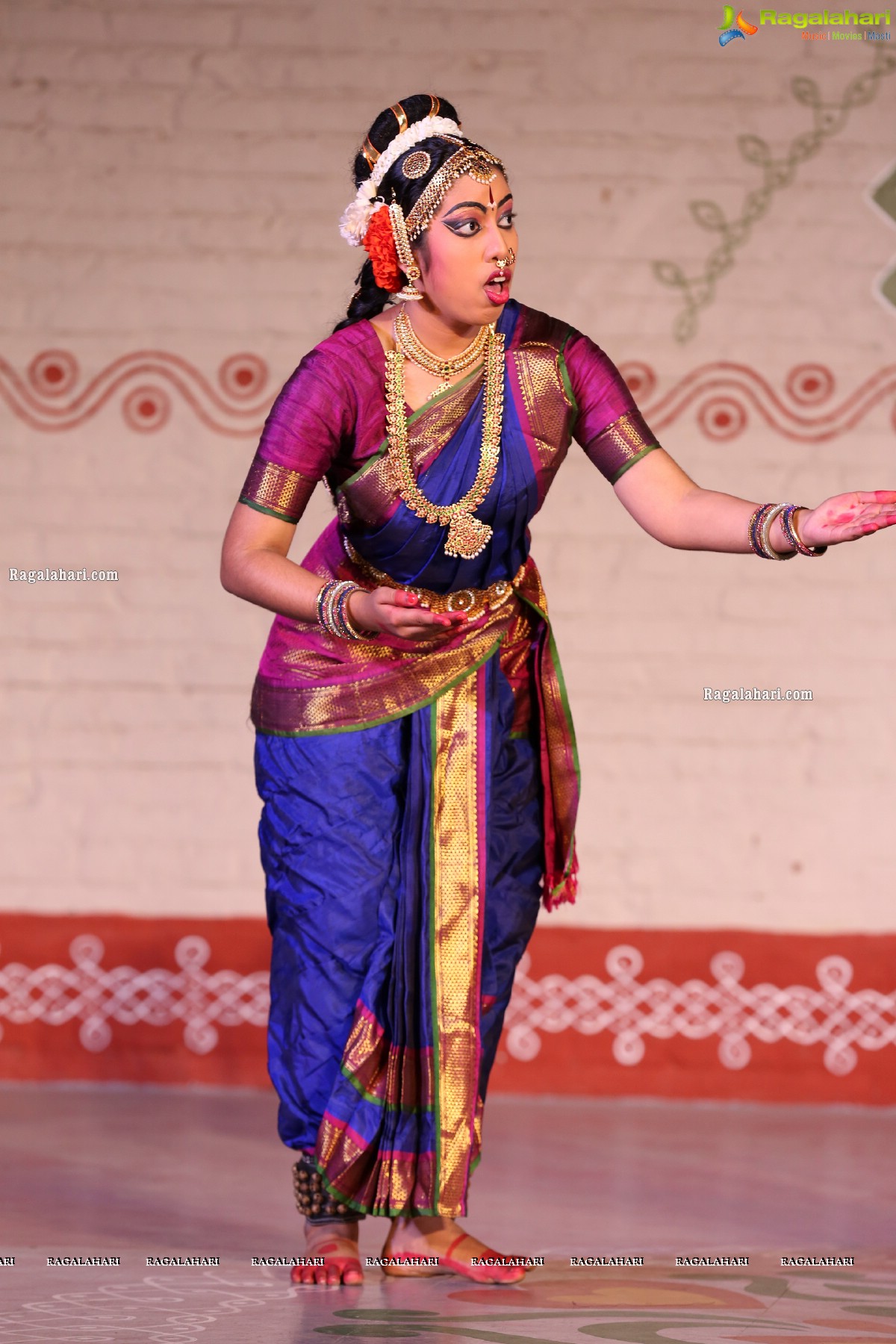 Chinmayi Nrityalaya Students' Kuchipudi Dance Performance at Shiplaramam 