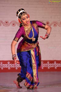 Chinmayi Nrityalaya Students' Kuchipudi Dance Performance