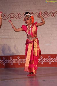 Chinmayi Nrityalaya Students' Kuchipudi Dance Performance