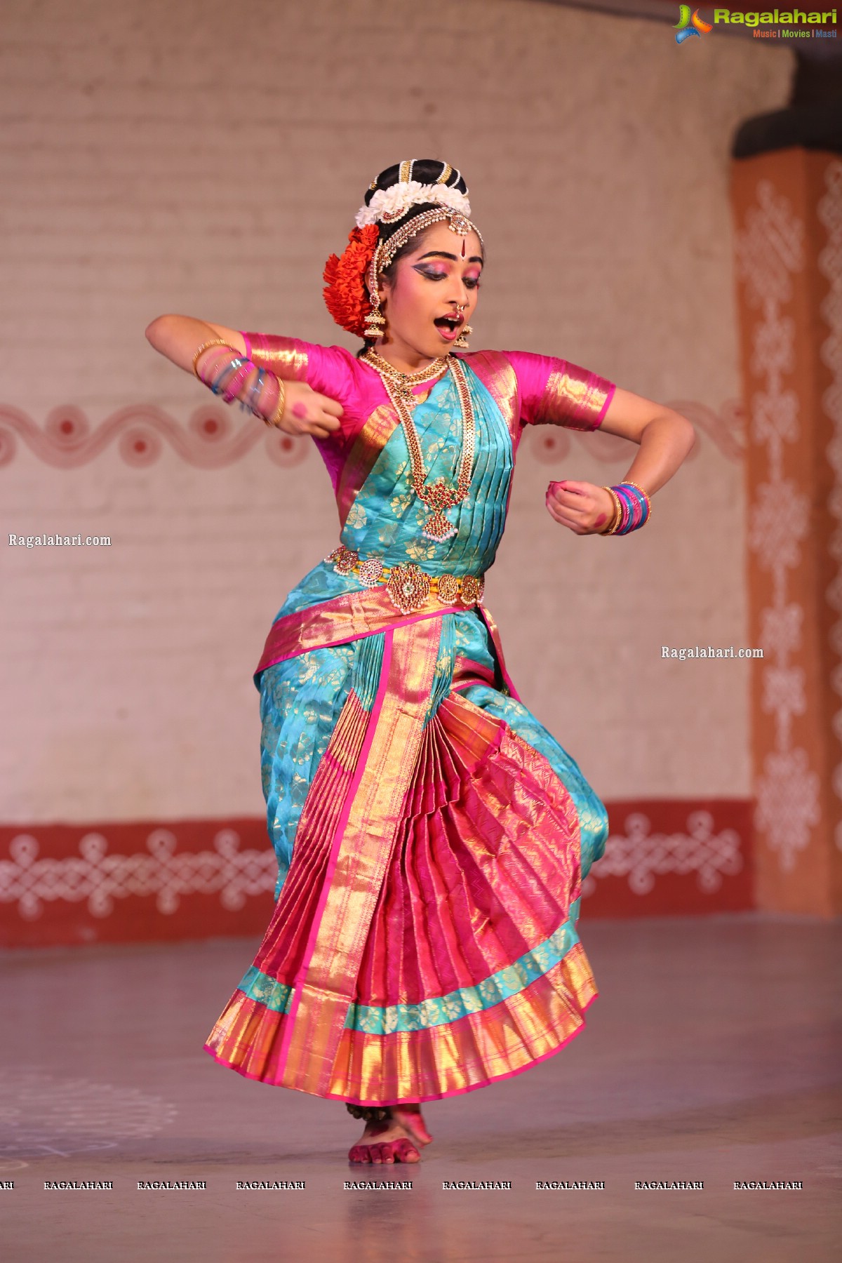 Chinmayi Nrityalaya Students' Kuchipudi Dance Performance at Shiplaramam 